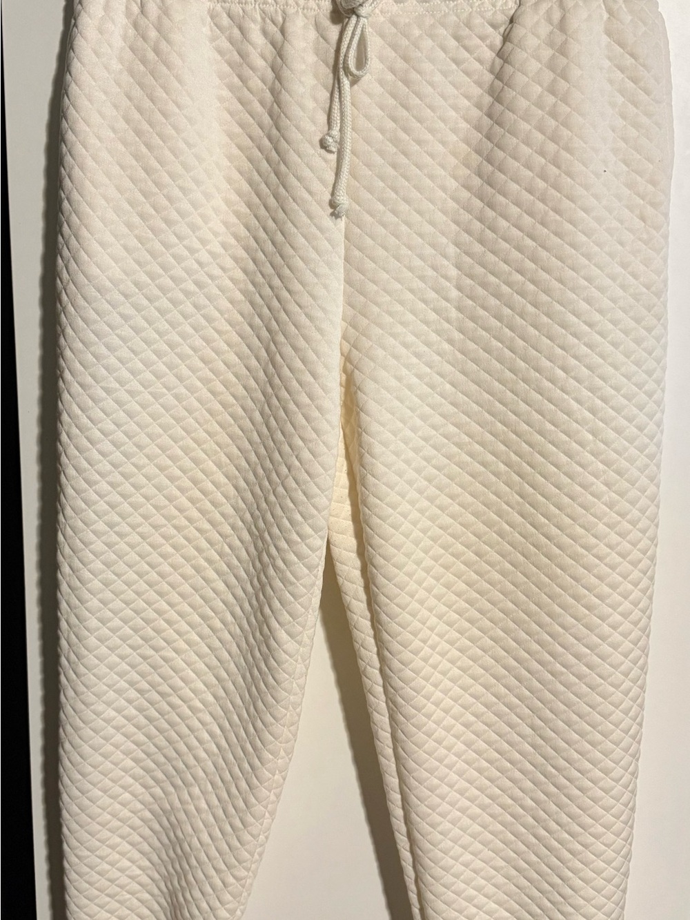 Women’s Ebb & Flow Quilted Athleisure Joggers in Cream